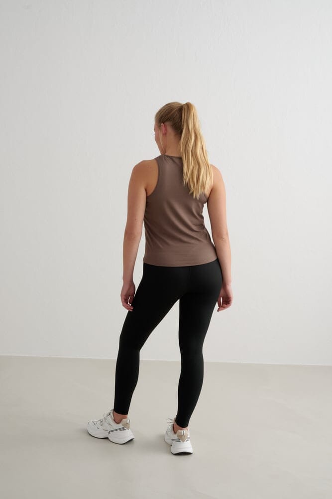 Soft Basic Singlet Tops Aimn