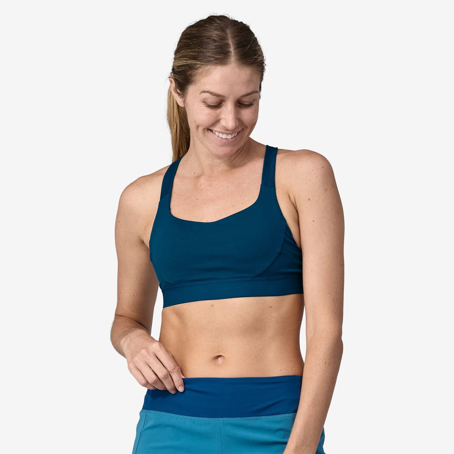 Patagonia - Switchback Sports Bra - Recycled Polyester - Weekendbee - sustainable sportswear