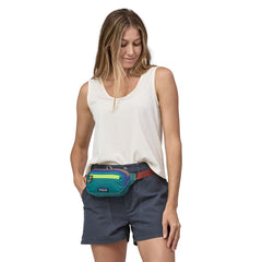 Patagonia - Ultralight Black Hole Mini Hip Pack 1L - Recycled Nylon - Weekendbee - sustainable sportswear
