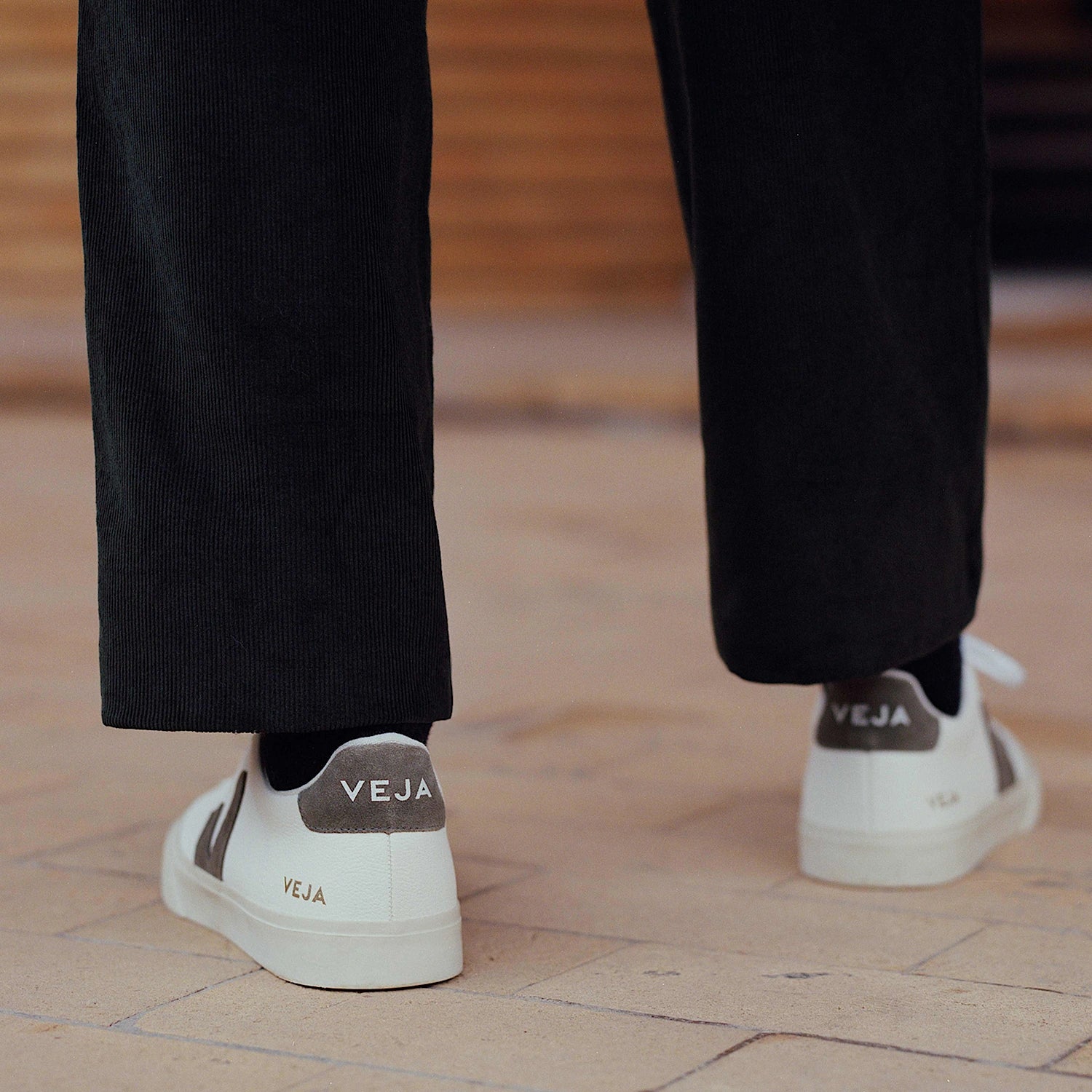 Veja W's Campo ChromeFree Sneakers - ChromeFree Leather Extra White Kaki Shoes