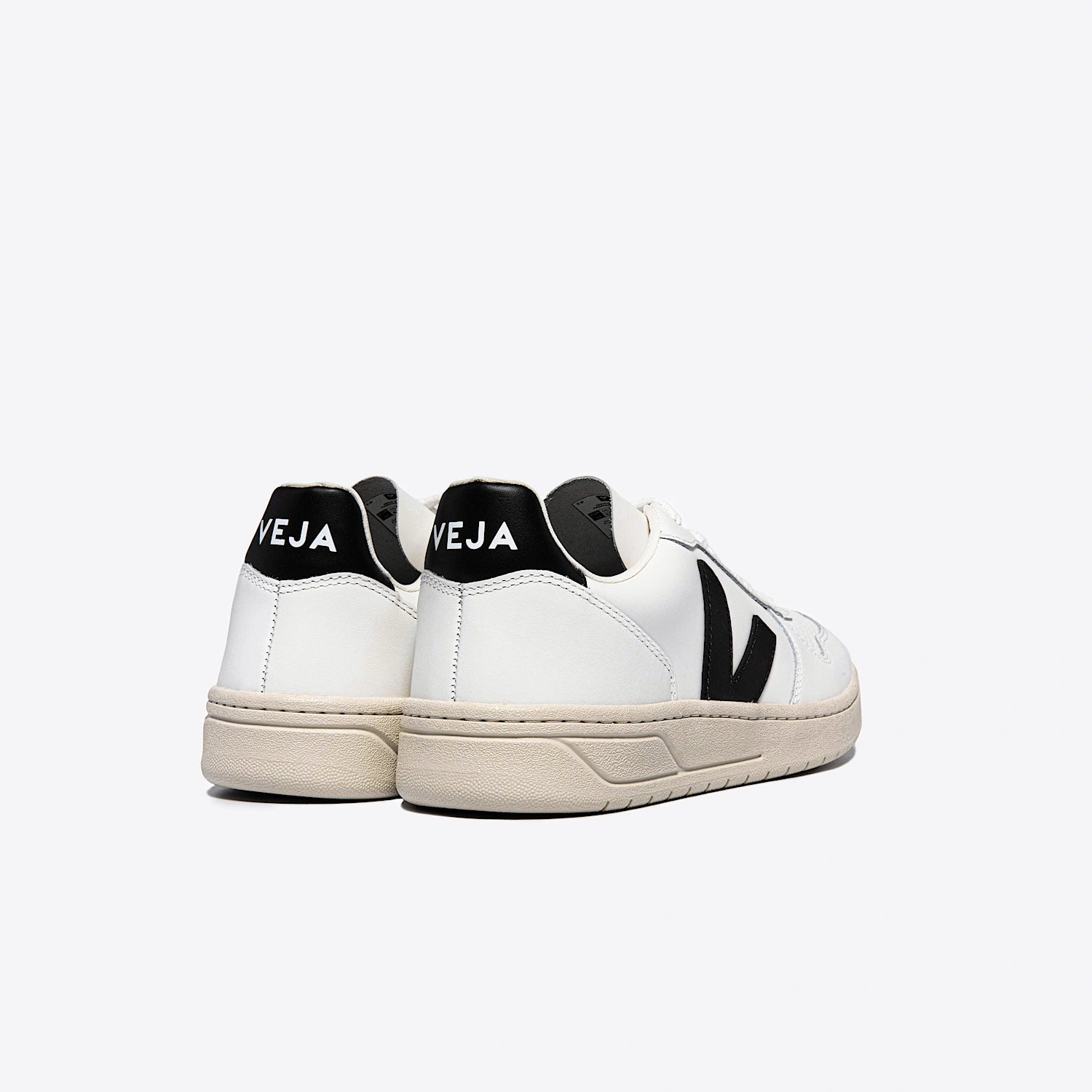 Veja M's V-10 Leather - Classical sneakers Extra White Black Shoes
