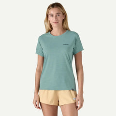 Patagonia W's Cap Cool Daily Graphic Shirt - Waters - Recycled Polyester Boardshort Logo: Thermal Blue X-Dye Shirt