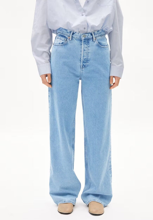 Armedangels - W's Enijaa jeans - High Waist Wide Leg - Recycled cotton - Weekendbee - sustainable sportswear