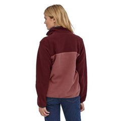 Patagonia - W's Lightweight Synchilla Snap-T Fleece Pullover - Recycled Polyester - Weekendbee - sustainable sportswear
