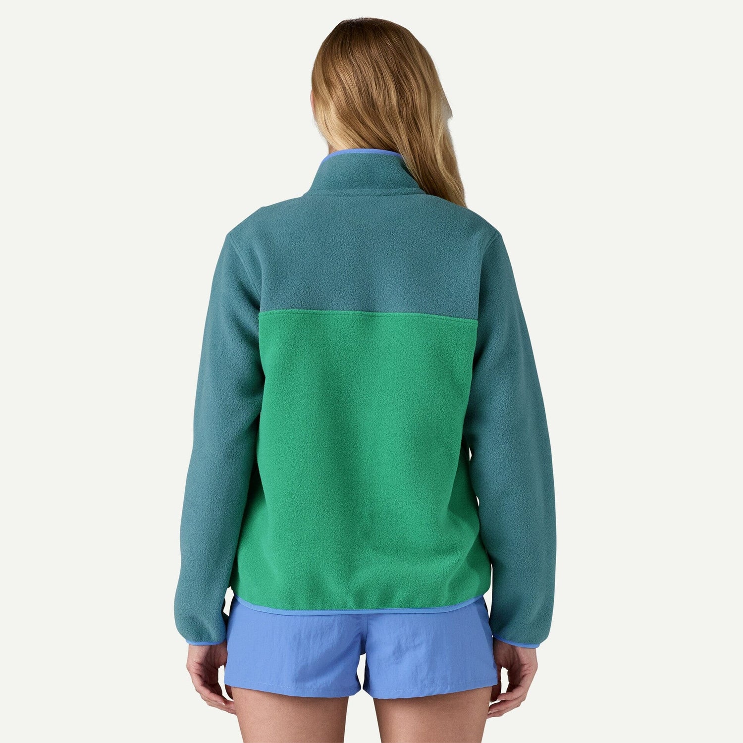 Patagonia W's Lightweight Synchilla Snap-T Fleece Pullover - Recycled Polyester Heartleaf Green Shirt