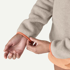 Patagonia W's Lightweight Synchilla Snap-T Fleece Pullover - Recycled Polyester Oatmeal Heather w Heirloom Peach Shirt