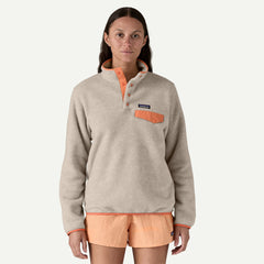 Patagonia W's Lightweight Synchilla Snap-T Fleece Pullover - Recycled Polyester Oatmeal Heather w Heirloom Peach Shirt