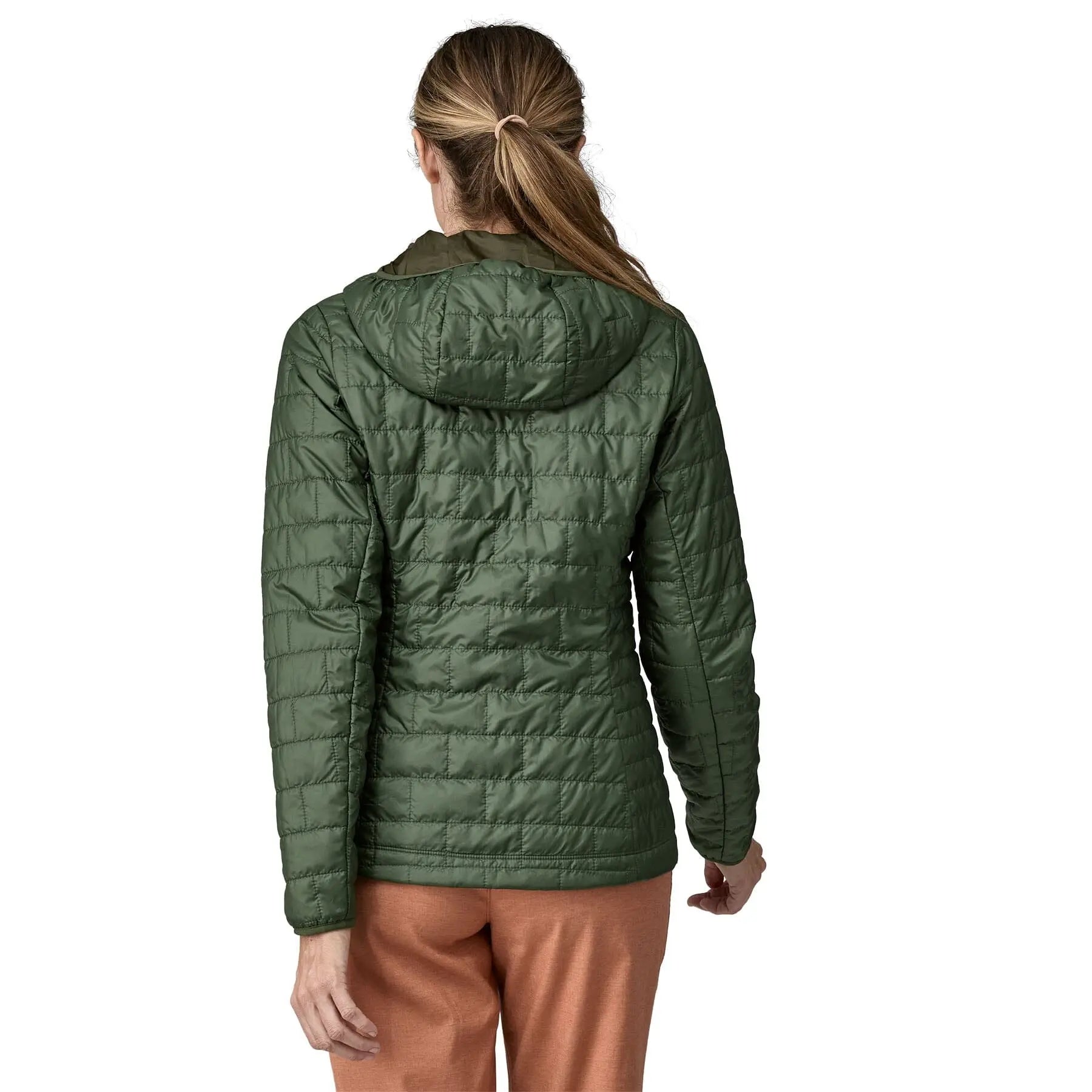 Patagonia ウィメンズ・ナノ・パフ・フーディ：リサイクル