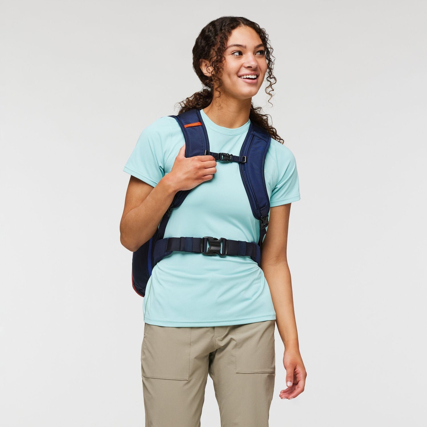 Cotopaxi - Allpa 35L Travel Pack - TPU-coated 1000D polyester - Weekendbee - sustainable sportswear
