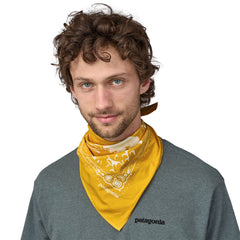 Patagonia Bandana - 100% organic cotton Mountain Grid: Black Scarf