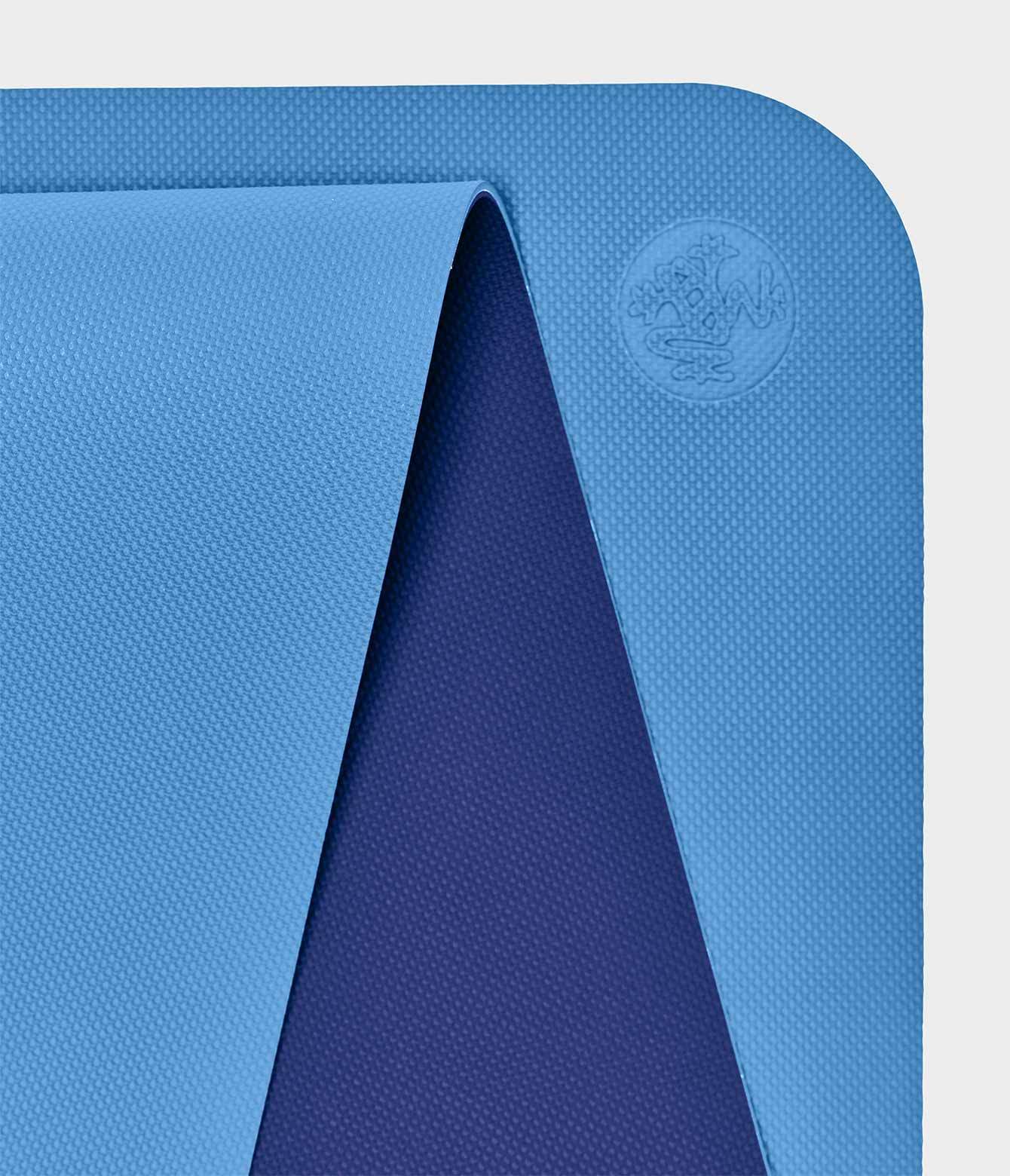 Manduka Begin Yoga Mat 5mm - Toxic-Free TPE Light Blue Yoga equipment