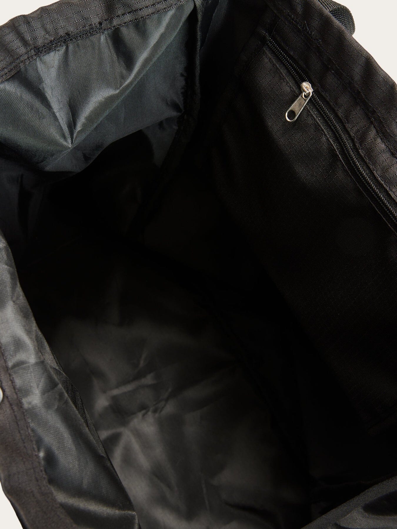 KnowledgeCotton Apparel Big Tote Pack with Shoulderstrap - Recycled Polyester Black Jet Bags