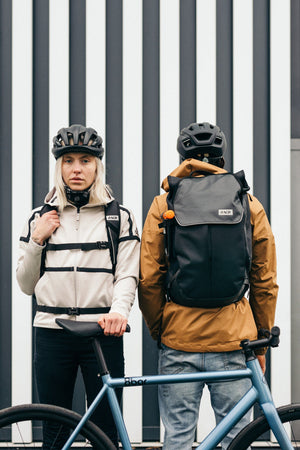 Aevor Bike Pack Proof - Made from Recycled PET-bottles Black