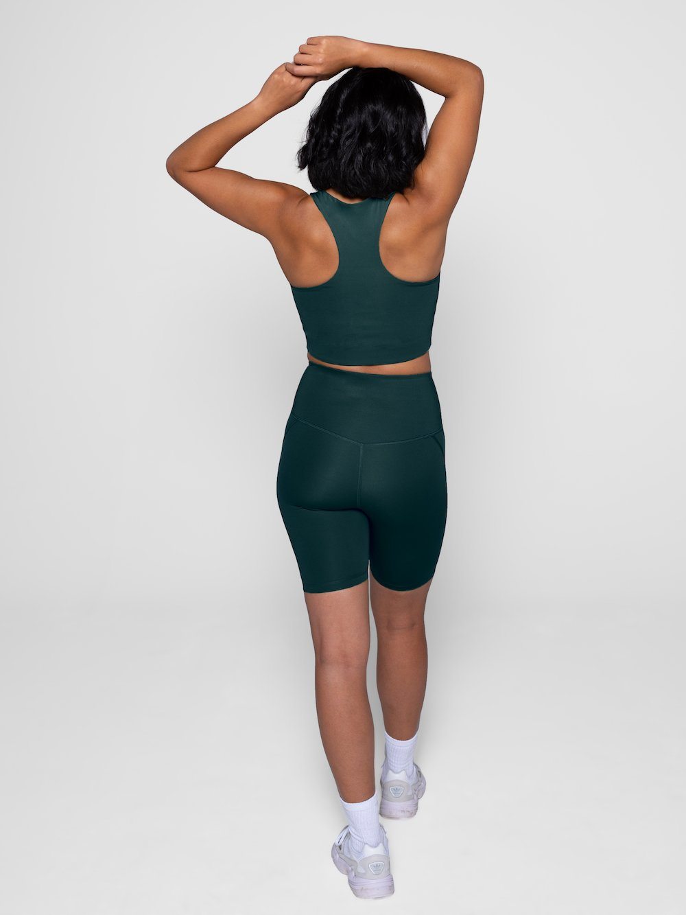 Girlfriend Collective - Bike Shorts - Made from recycled plastic bottles - Weekendbee - sustainable sportswear