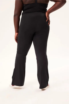 Girlfriend Collective Compressive Flare Leggings - Recycled PET Black Pants
