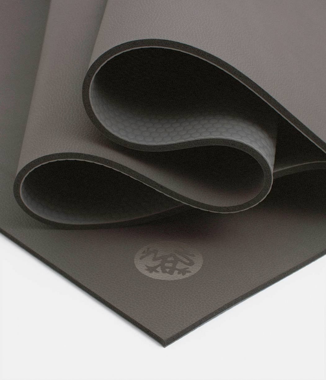 Manduka - Grp Hot Yoga Mat 6MM - Made From Natural Rubber Core - Weekendbee - sustainable sportswear