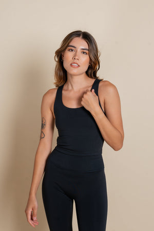 Girlfriend Collective LUXE Scoop Tank Top - Recycled PET Black XXL