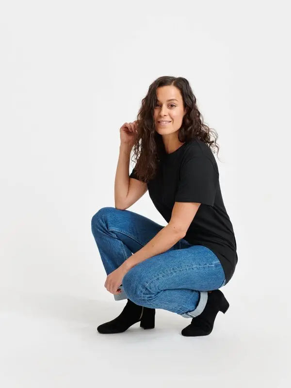 Unisex Crewneck T-Shirt - Recycled Cotton & Recycled Polyester Shirt Pure Waste