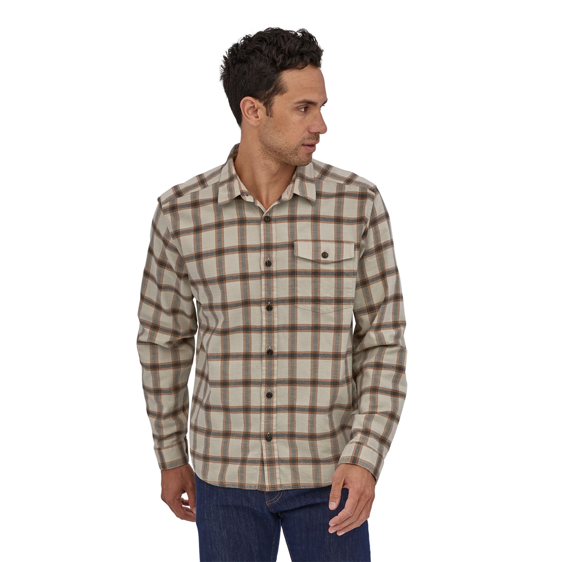 Patagonia Men's Long-Sleeved Flannel Shirt - 100% organic cotton - Weekendbee - sustainable sportswear
