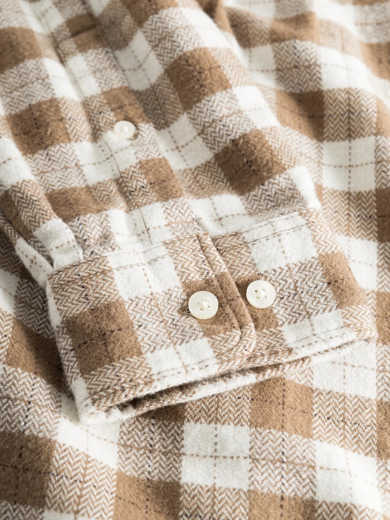 KnowledgeCotton Apparel M's Loose fit checkered shirt - 100% Organic Cotton Beige Check Shirt