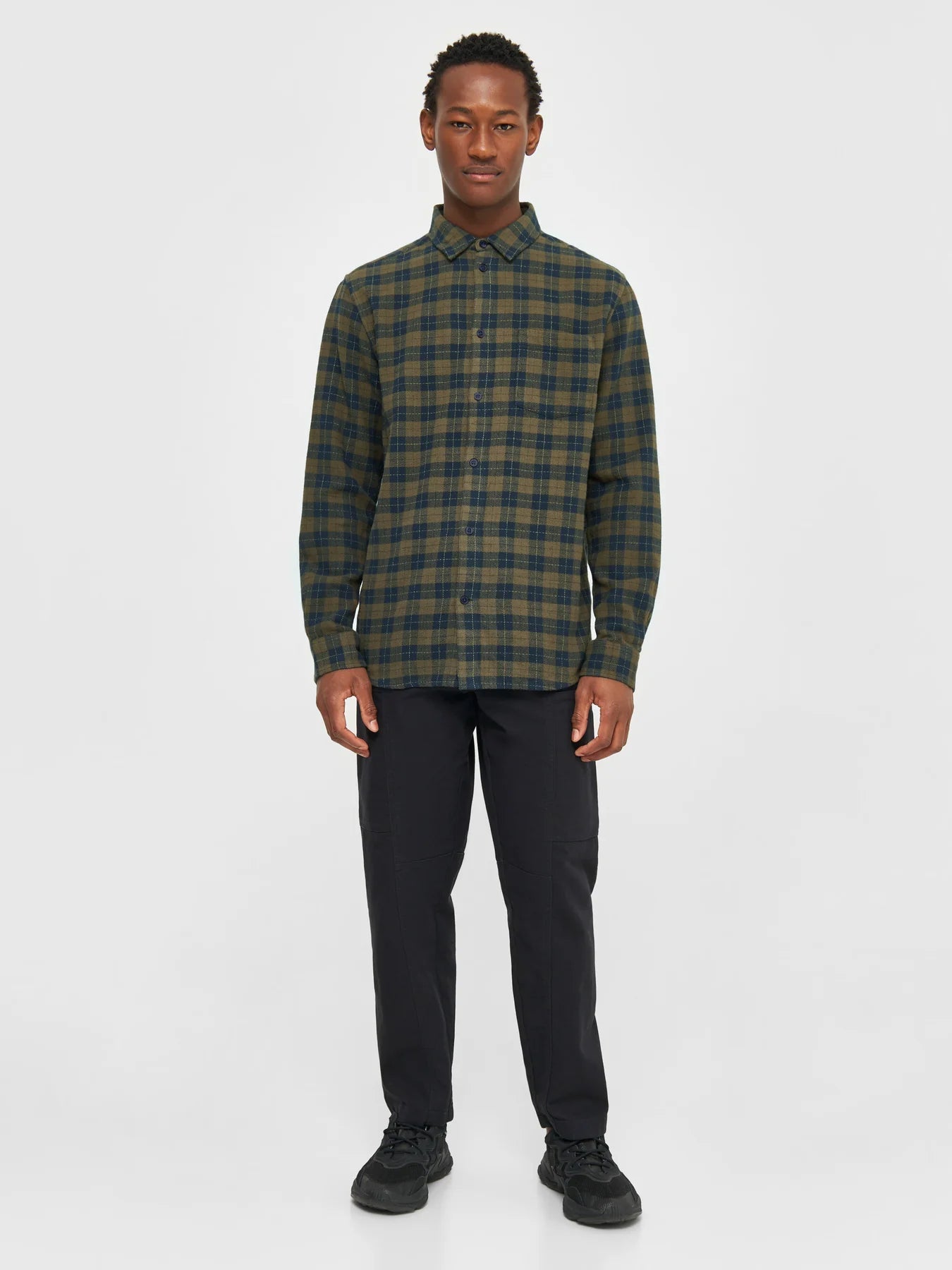 KnowledgeCotton Apparel M's Loose fit checkered shirt - 100% Organic Cotton Green Check Shirt