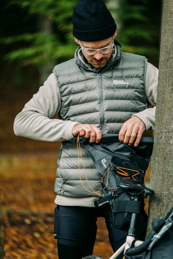 seks commentator Gloed Jack Wolfskin M's Pack & Go Down Vest - Gerecycled PET & RDS gecertificeerd  dons - Weekendbee - sustainable sportswear