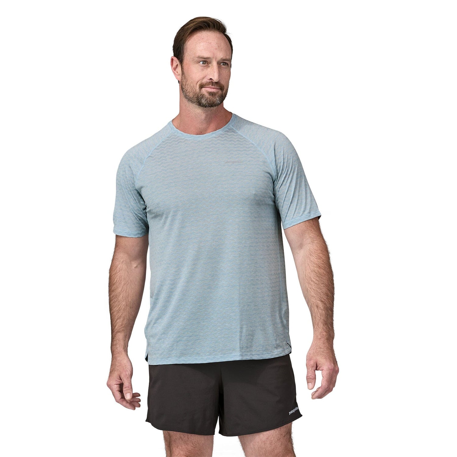 Patagonia - M's Ridge Flow Running Shirt - 100% Recycled Polyester - Weekendbee - sustainable sportswear