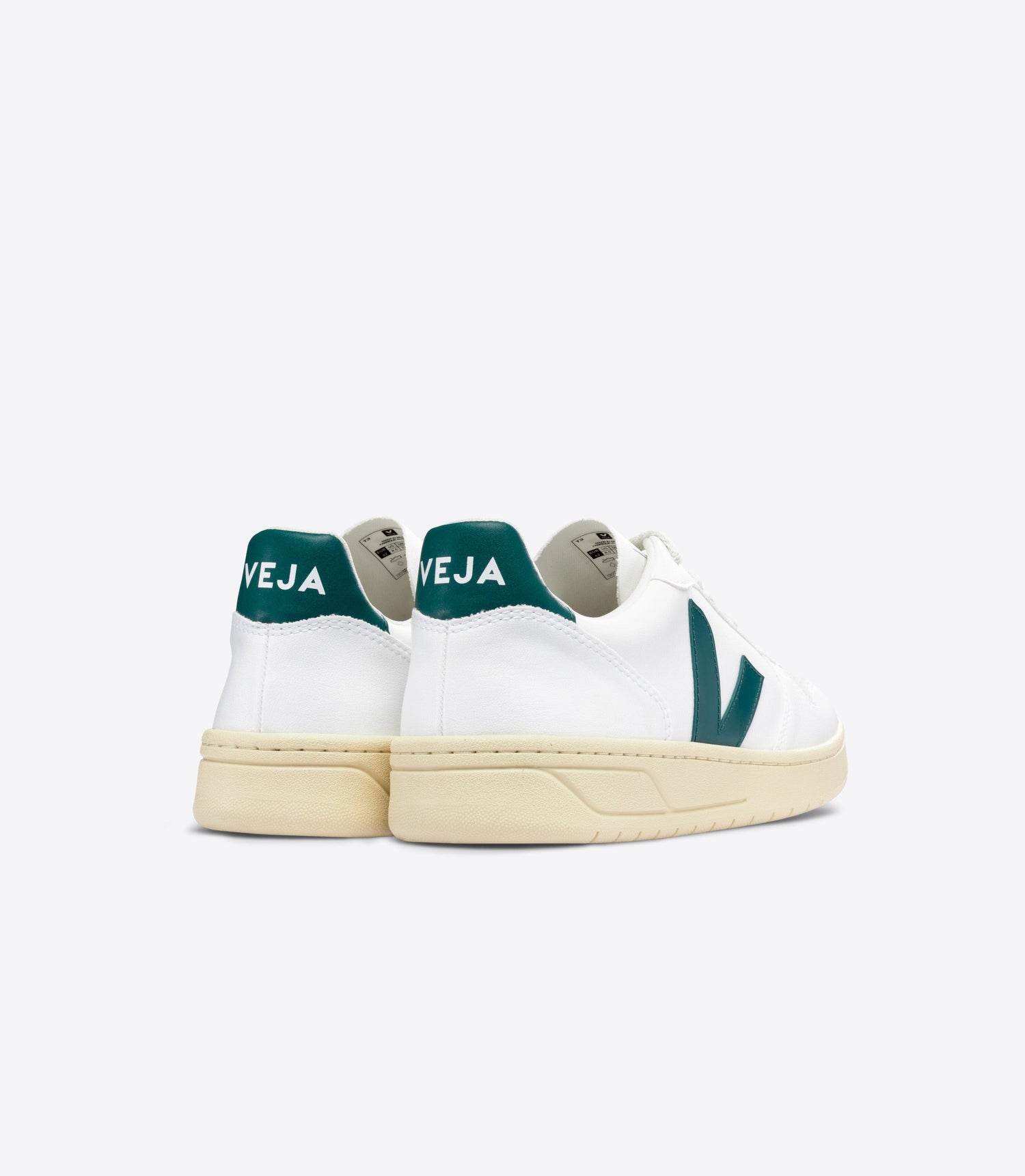 Veja - M's V-10 CWL - Cotton Worked as Leather - Weekendbee - sustainable sportswear