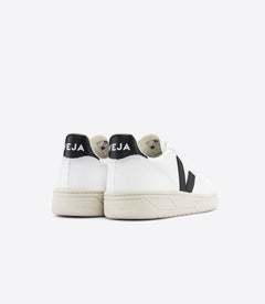 Veja - M's V-10 CWL - Cotton Worked as Leather - Weekendbee - sustainable sportswear