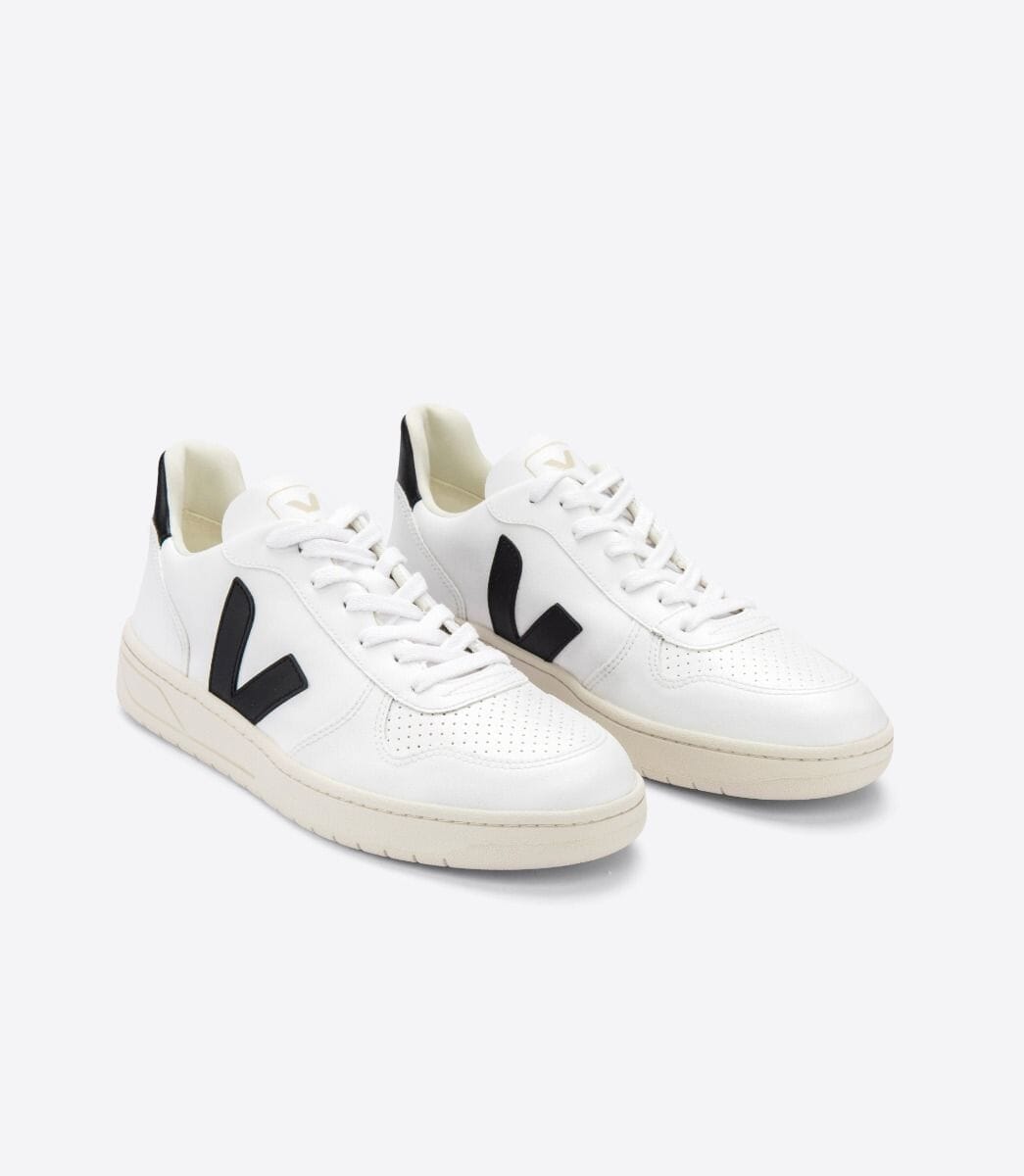 Veja M's V-10 CWL - Cotton Worked as Leather White Black Shoes