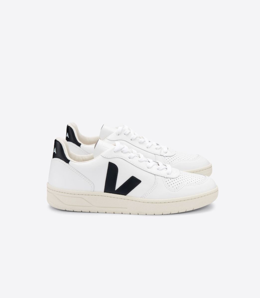 Veja M's V-10 Leather - Classical sneakers White Black Shoes