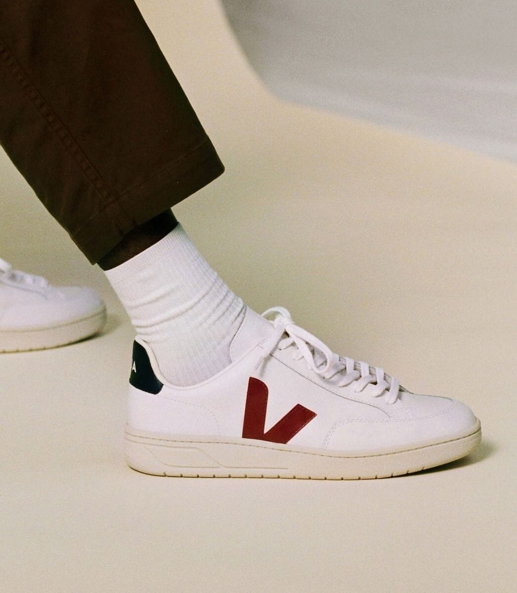 Veja - M's V-12 Leather - Classical Sneakers - Weekendbee - sustainable sportswear