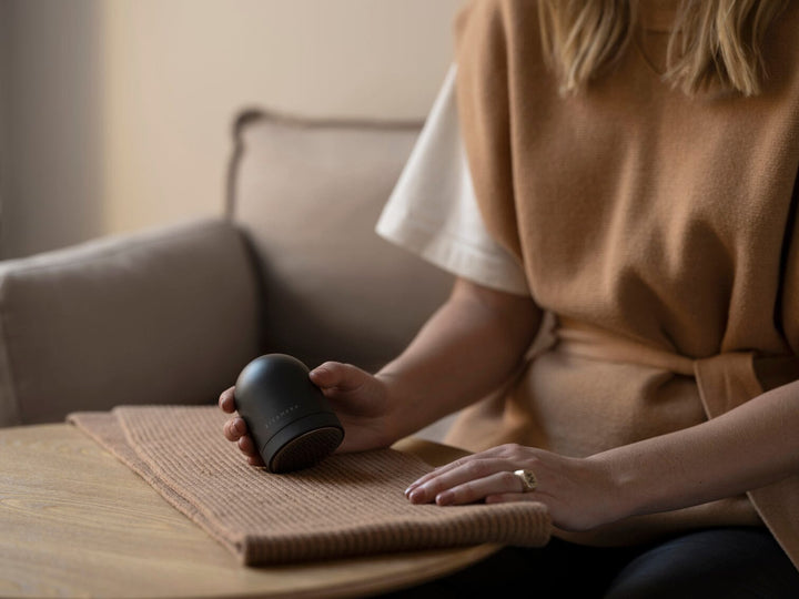 Pilo 2 Fabric Shaver Care products Steamery