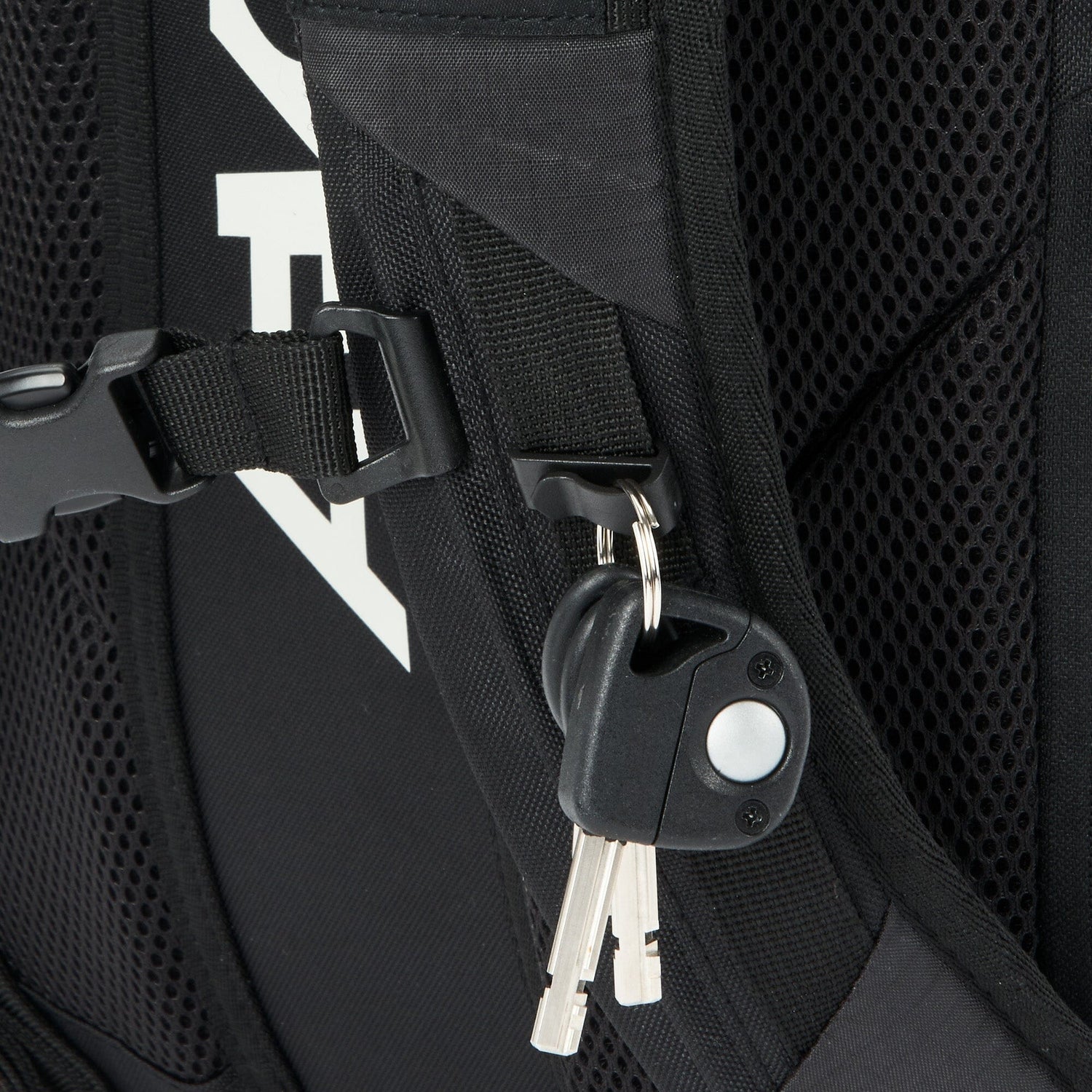 Aevor - Roll Pack Proof - 100% Recycled PET-bottles - Weekendbee - sustainable sportswear