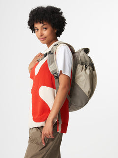 Aevor - Roll Pack Proof - 100% Recycled PET-bottles - Weekendbee - sustainable sportswear