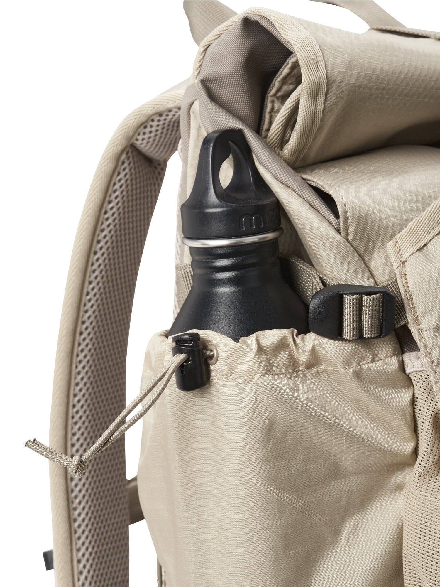 Aevor - Roll Pack Proof - 100% Recycled PET-bottles - Weekendbee - sustainable sportswear