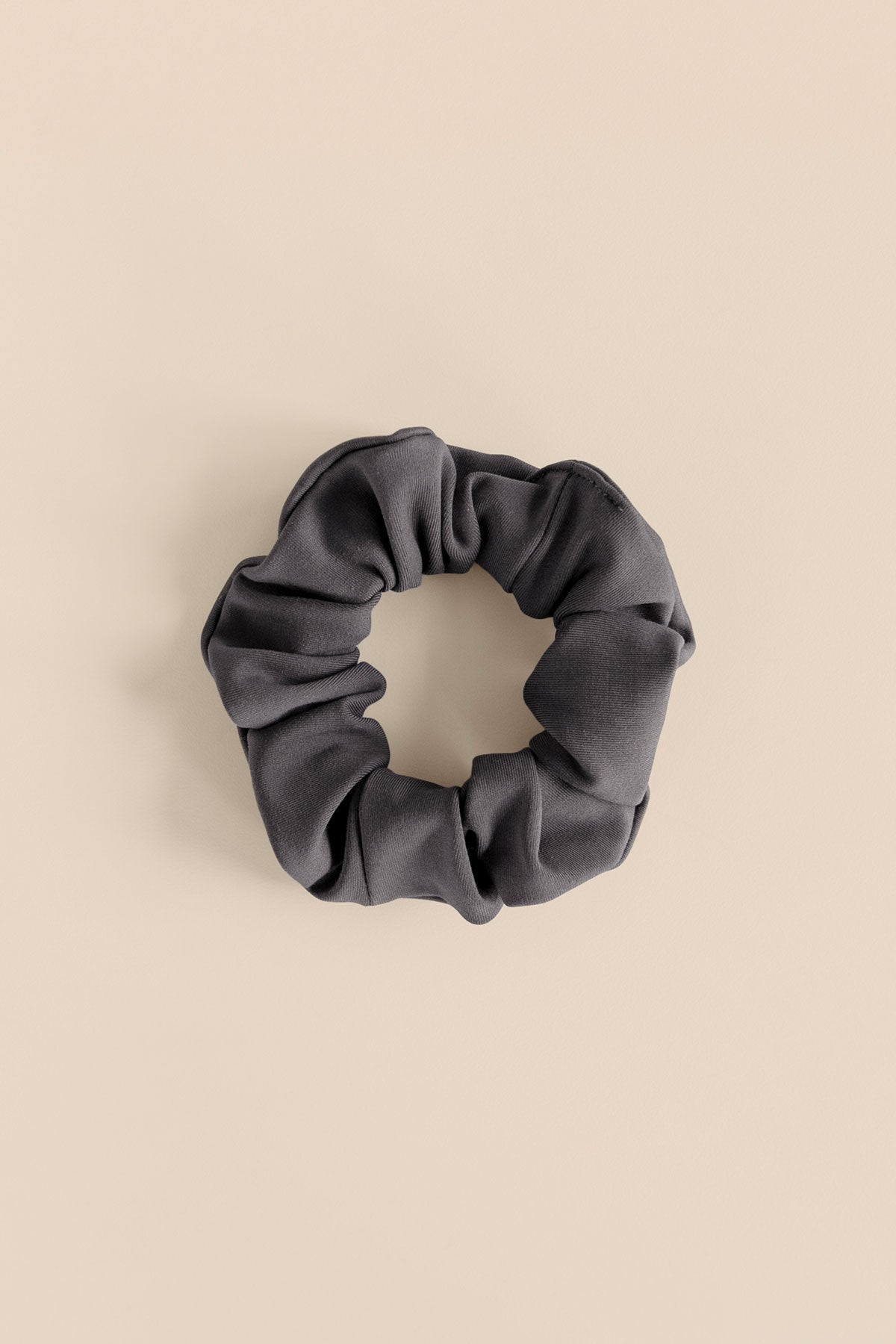 Girlfriend Collective - The Scrunchie - Made from Recycled Water Bottles - Weekendbee - sustainable sportswear