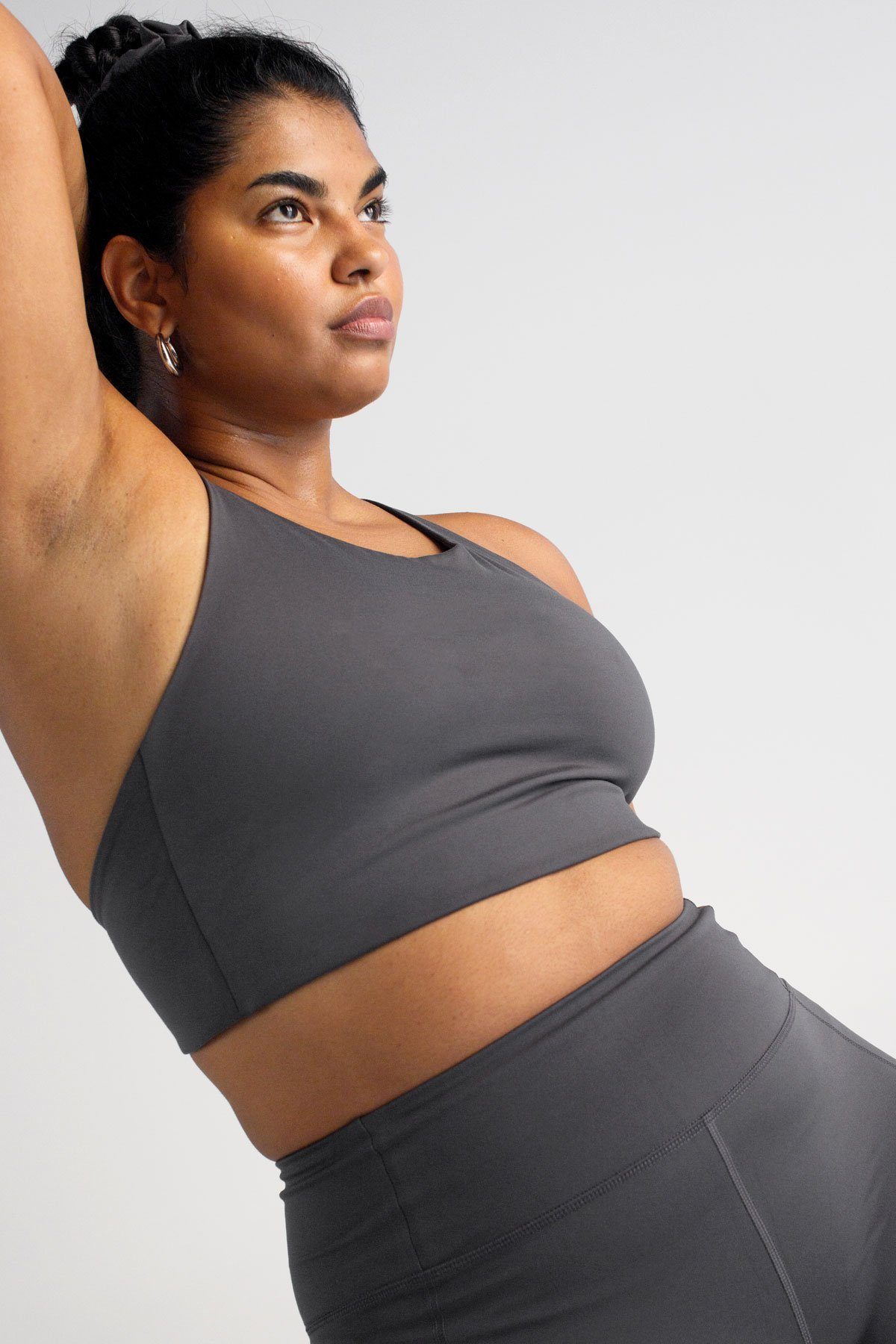 Girlfriend Collective - Topanga sports Bra - Made from recycled plastic bottles - Weekendbee - sustainable sportswear