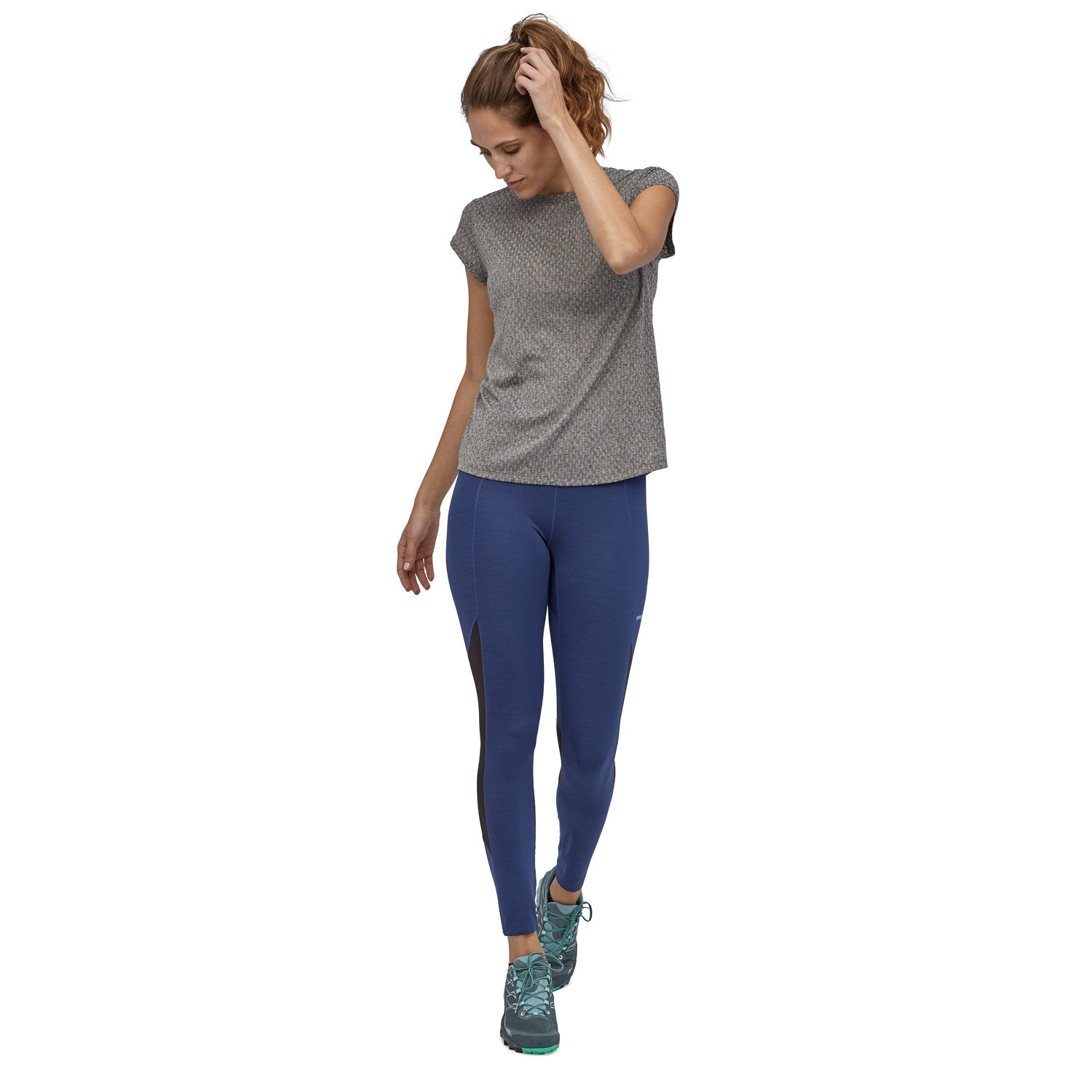 Patagonia - W's Endless Run Tights - Recycled Polyester - Weekendbee - sustainable sportswear