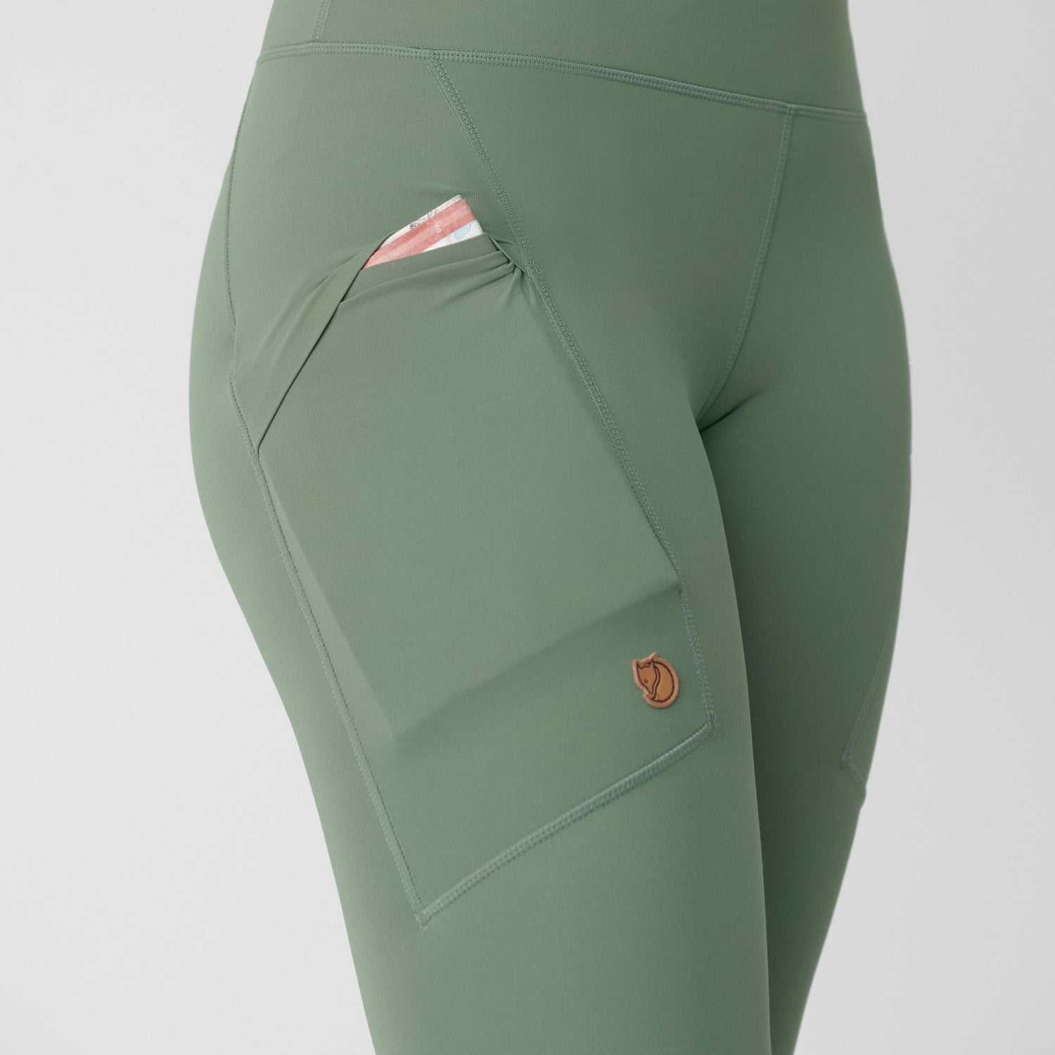 Fjällräven - W's Abisko Tights - Recycled Polyester - Weekendbee - sustainable sportswear