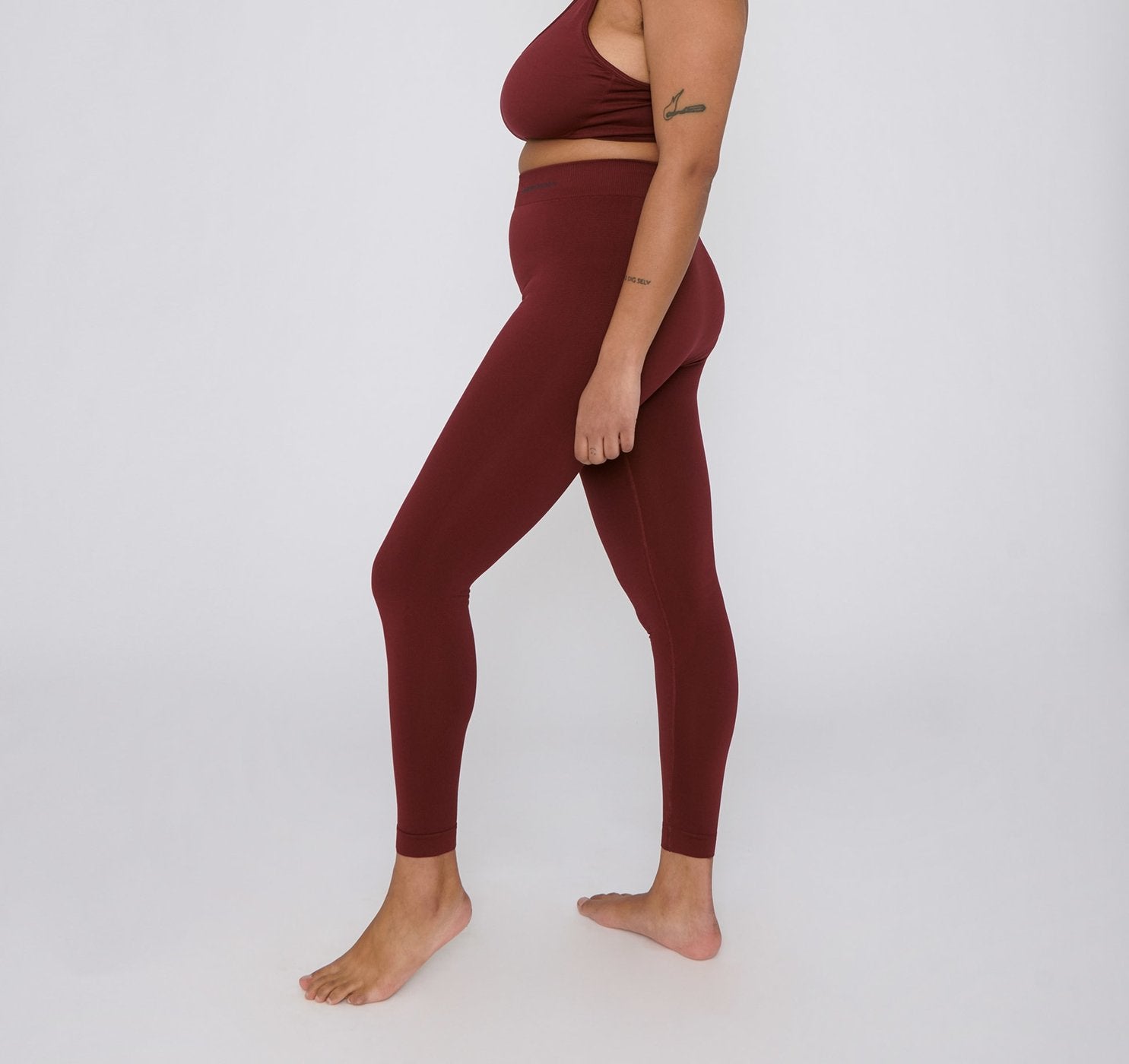 Organic Basics W's Active Seamless Leggings - Recycled Nylon Burgundy Pants