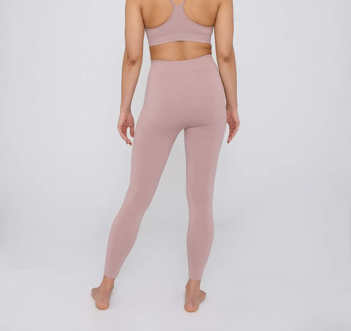 W's Active Seamless Leggings - Recycled Nylon Pants Organic Basics