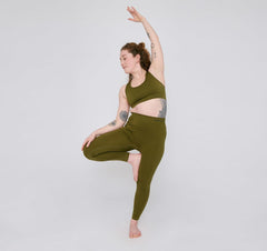 Organic Basics W's Active Seamless Leggings - Recycled Nylon Olive Pants