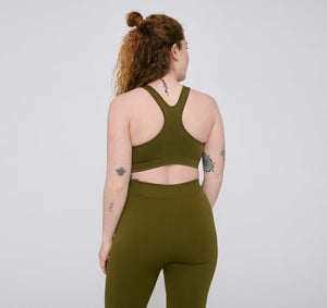 Organic Basics W's Active Seamless Workout Bra - Recycled nylon Olive