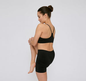 Organic Basics W's Active Seamless Yoga Shorts - Recycled Nylon Black