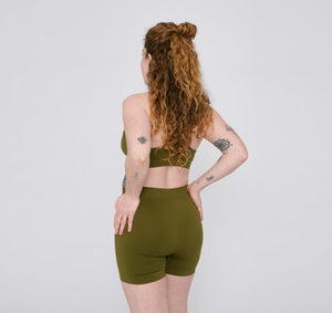 Organic Basics W's Active Seamless Yoga Shorts - Recycled Nylon Olive