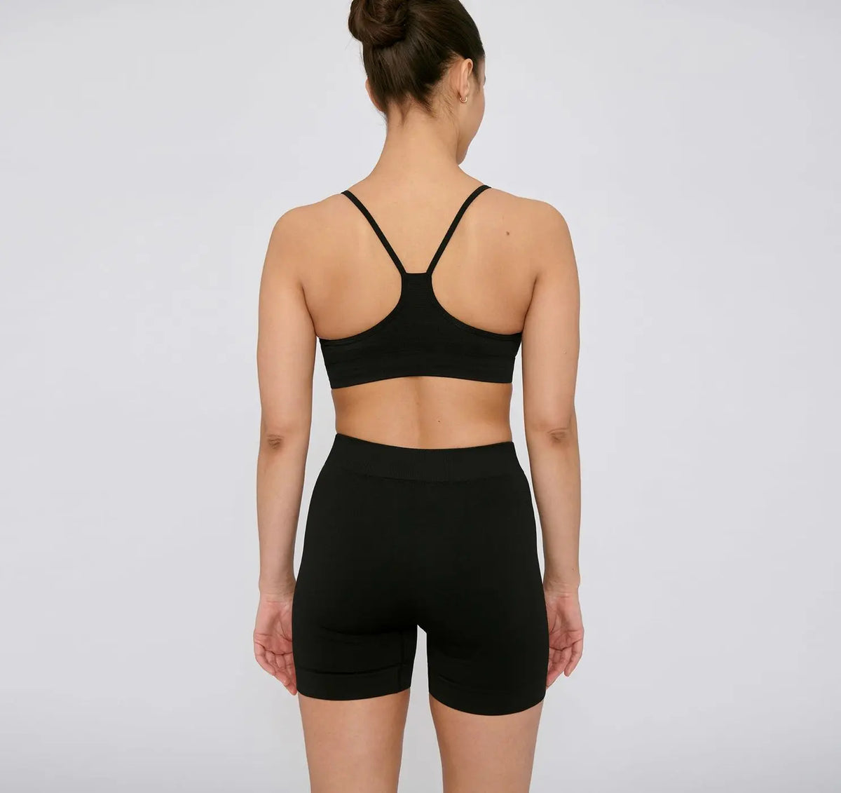 Organic Basics W's Active Seamless Yoga Shorts - Recycled Nylon Black Pants