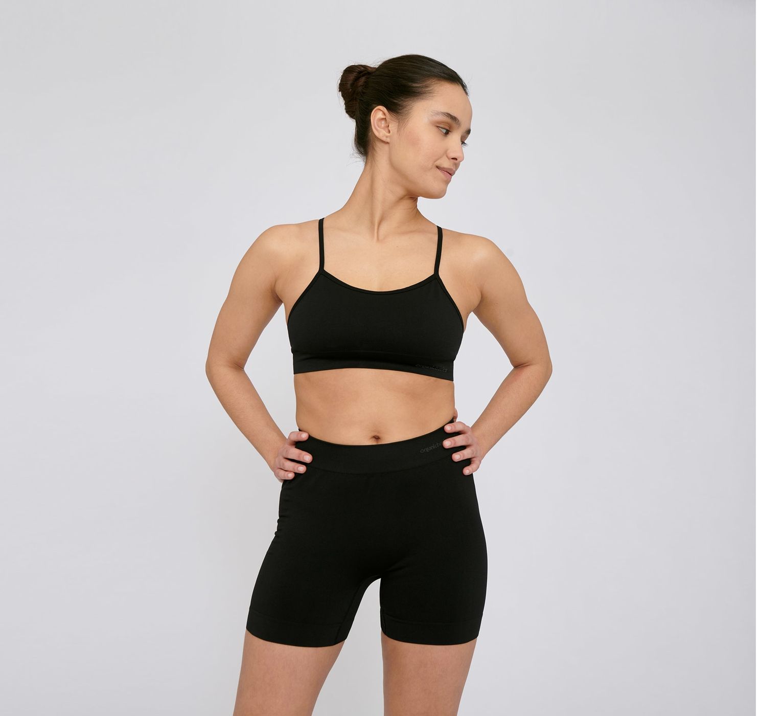 Organic Basics W's Active Seamless Yoga Shorts - Recycled Nylon Black Pants