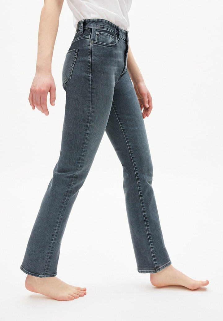 W's Carenaa - Straight fit Mid Waist jeans - Organic cotton Pants Armedangels