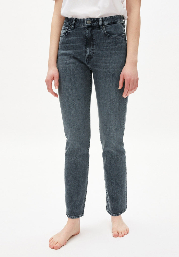 W's Carenaa - Straight fit Mid Waist jeans - Organic cotton Pants Armedangels Washed Sulphur Black 27 32